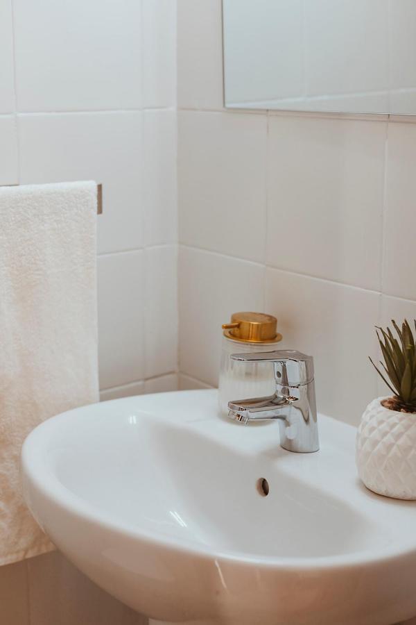Apartamento Con Gran Terraza Junto A La Playa ตอร์เรโมลิโนส ภายนอก รูปภาพ